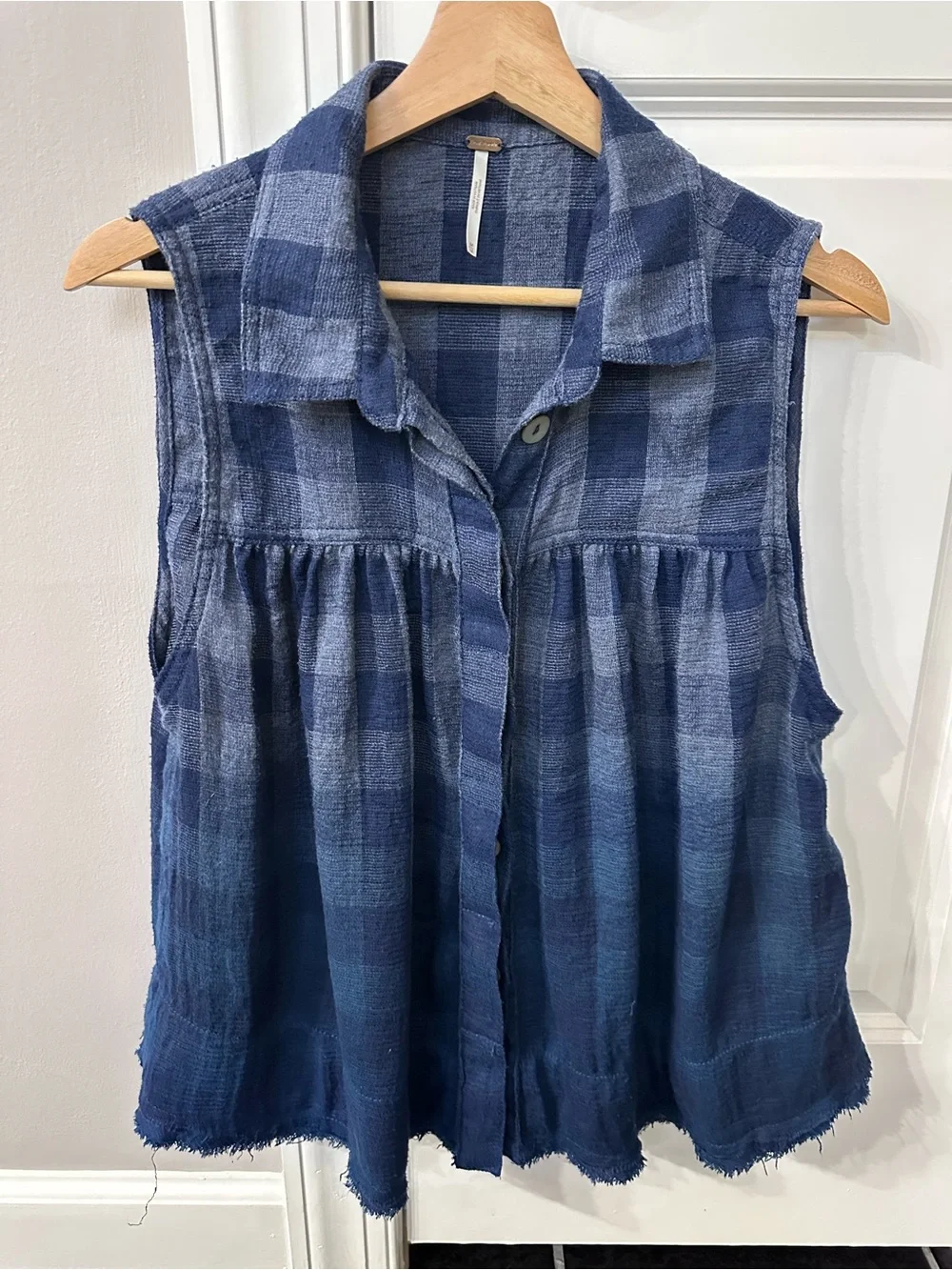 Free People Blue Plaid Sleeveless Button-Front Tank vest Size M